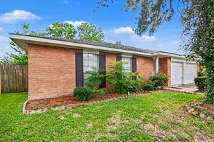 10414 Kirkdale Dr, Houston, TX 77089 - Photo 9