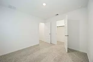 7709 Inwood Hls Ln, Houston, TX 77088 - Photo 33