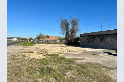 204 Highway 146 S, Texas City, TX 77590 - Photo 1