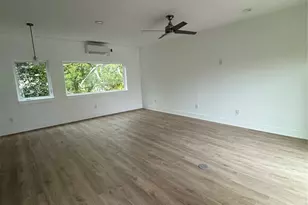 715 Ogden St, San Antonio, TX 78212 - Photo 3