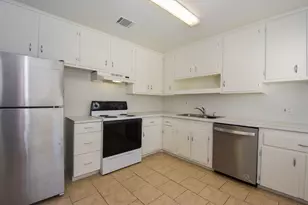5508 Jessamine St, Houston, TX 77081 - Photo 11