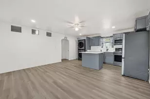 246 Lena Dr, Houston, TX 77022 - Photo 15