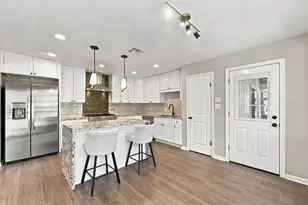 41 Eagle Ct, The Woodlands, TX 77380 - Photo 13
