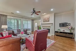 59 Pleasant Bend Dr, The Woodlands, TX 77382 - Photo 25
