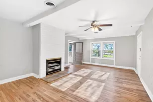 1006 Holt St, College Station, TX 77840 - Photo 3