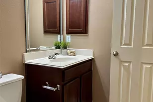 1511 Village Townhome Dr, Pasadena, TX 77504 - Photo 9