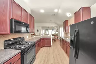 4610 Beechwood Dr, Rosenberg, TX 77471 - Photo 7