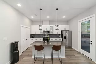 6722 Parker Grv Ln, Houston, TX 77076 - Photo 9