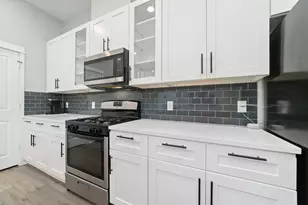6722 Parker Grv Ln, Houston, TX 77076 - Photo 13