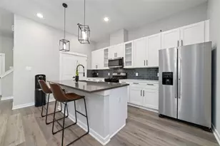 6722 Parker Grv Ln, Houston, TX 77076 - Photo 11