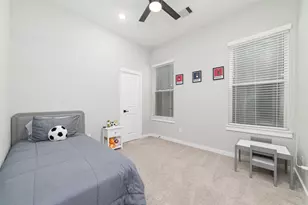 6722 Parker Grv Ln, Houston, TX 77076 - Photo 17