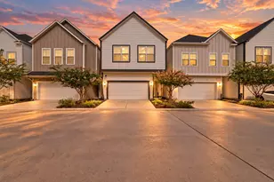 6722 Parker Grv Ln, Houston, TX 77076 - Photo 1