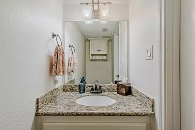 10307 Piping Rock Lane, Houston, TX 77042 - Photo 19