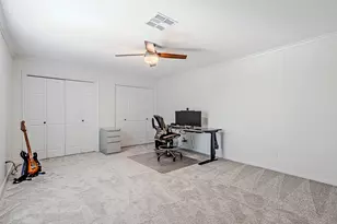 10307 Piping Rock Ln, Houston, TX 77042 - Photo 23