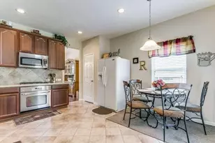 11215 English Rose Trail, Missouri City, TX 77459 - Photo 9