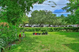 8502 Friendship Rd, Houston, TX 77080 - Photo 25