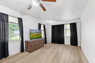 8502 Friendship Rd, Houston, TX 77080 - Photo 9