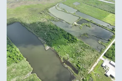 950 Miller Drive, Crystal Beach, TX 77617 - Photo 15