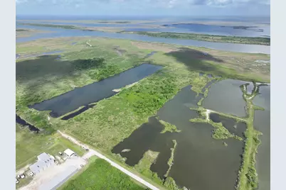 950 Miller Drive, Crystal Beach, TX 77617 - Photo 13