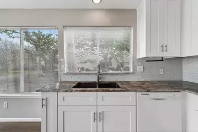 7164 S Dairy Ashford Road, Houston, TX 77072 - Photo 17