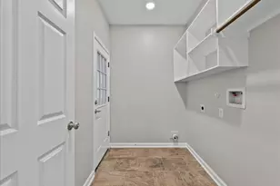 10015 S Redfish Dr, Hitchcock, TX 77563 - Photo 25