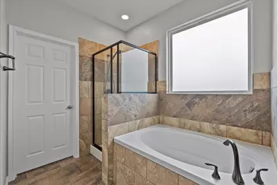 10015 S Redfish Drive, Hitchcock, TX 77563 - Photo 23