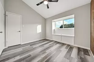 60 April Village, Conroe, TX 77356 - Photo 33