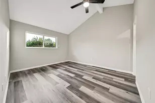 60 April Village, Conroe, TX 77356 - Photo 31