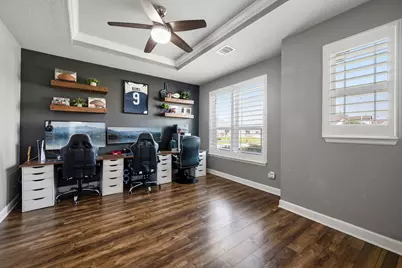 14610 Saratoga Lane, Mont Belvieu, TX 77523 - Photo 5