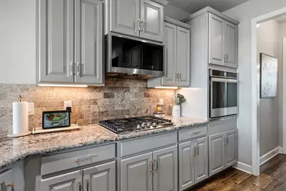 14610 Saratoga Lane, Mont Belvieu, TX 77523 - Photo 13