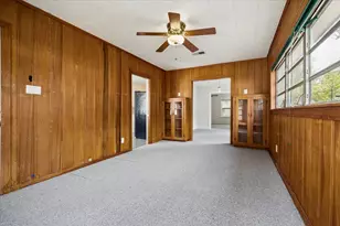 6629 Wildwood Way, Houston, TX 77023 - Photo 11