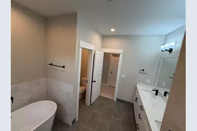 702 Pinemont Canyon Lane, Houston, TX 77018 - Photo 19