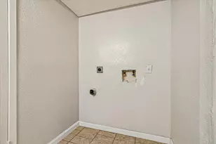 12990 Greenway Chase Ct, Houston, TX 77072 - Photo 23