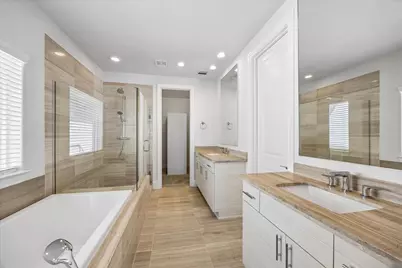 9663 Kings Cross Station, Houston, TX 77045 - Photo 15