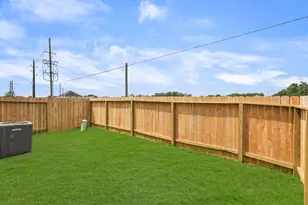 1210 Hugh Landing Ln, Houston, TX 77067 - Photo 19