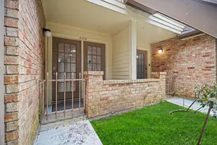 2425 Holly Hall St, Houston, TX 77054 - Photo 13