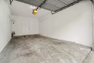 2425 Holly Hall St, Houston, TX 77054 - Photo 25