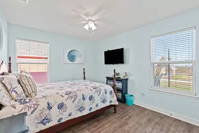 218 Sea Oats Drive, Surfside Beach, TX 77541 - Photo 11