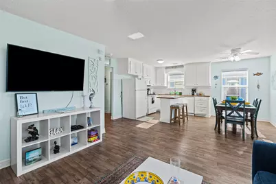 218 Sea Oats Drive, Surfside Beach, TX 77541 - Photo 15