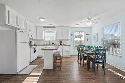 218 Sea Oats Drive, Surfside Beach, TX 77541 - Photo 3