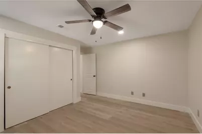 2401 Sycamore Avenue #E6, Huntsville, TX 77340 - Photo 23