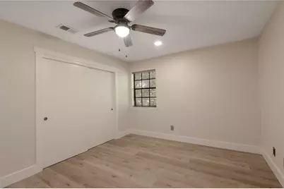 2401 Sycamore Avenue #E6, Huntsville, TX 77340 - Photo 15