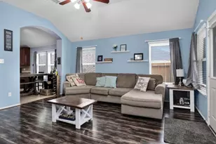 5015 Bridgecrossing Ct, Spring, TX 77379 - Photo 3