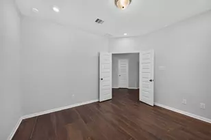 10505 Clouds Rst Dr, Iowa Colony, TX 77583 - Photo 5