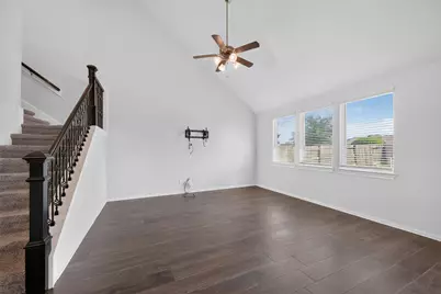 10505 Clouds Rest Drive, Iowa Colony, TX 77583 - Photo 7