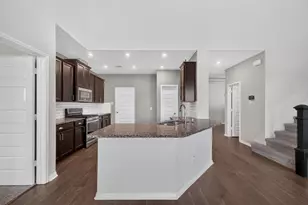 10505 Clouds Rst Dr, Iowa Colony, TX 77583 - Photo 13
