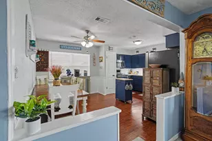 897 Bonita St, Bayou Vista, TX 77563 - Photo 9