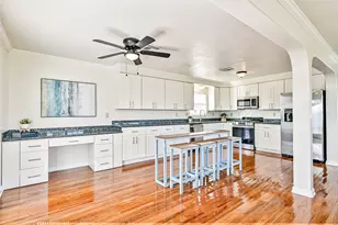 1029 62nd St, Galveston, TX 77551 - Photo 9