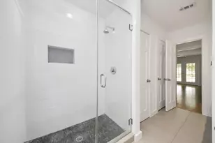 7610 Highmeadow Dr, Houston, TX 77063 - Photo 43