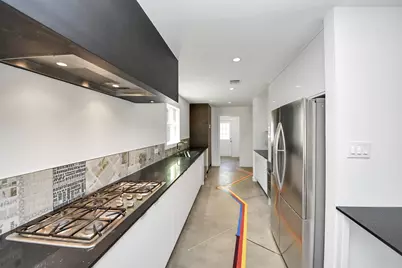 7610 Highmeadow Drive, Houston, TX 77063 - Photo 25